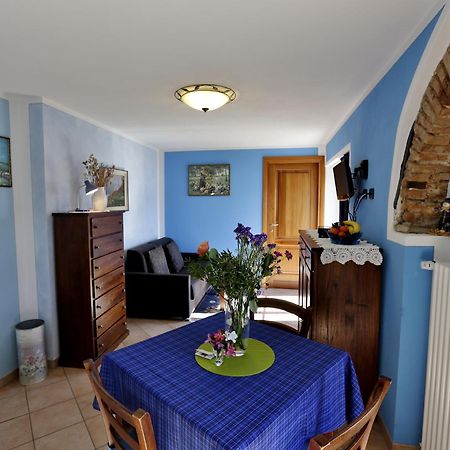 Casale Fe-Wo - Appartamenti Con Vista Lago كانيرو ريفييرا المظهر الخارجي الصورة